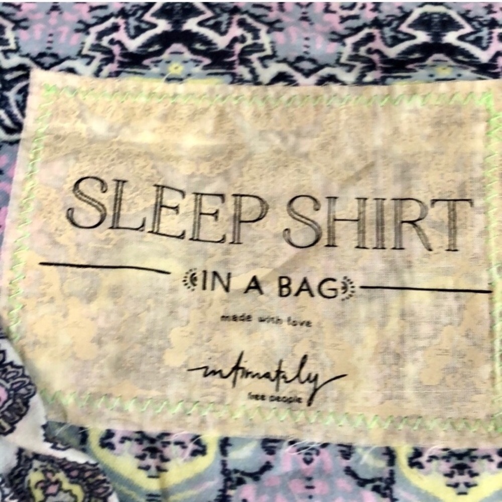 💙💜FREE PEOPLE SLEEP SHIRT💜💙 - Picture 4 of 11